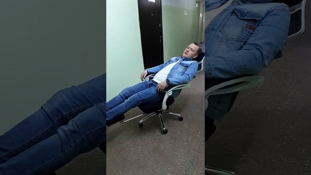 Кресло офисное 007 white смотреть онлайн