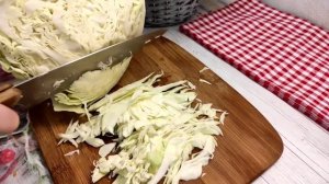 Капуста тушеная с курицей на сковороде | Быстрый ужин для всей семьи!