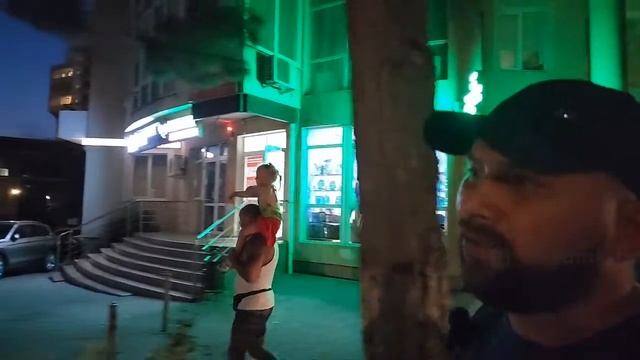 ГЕЛЕНДЖИК Толстый мыс вечером! Плюсы и минусы района. ОТЗЫВЫ жителей. Цены на недвижимость. смотреть онлайн