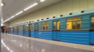 Электропоезда 81-717/714.5 и 81-710 "ЕЖ-3" станция Котельники