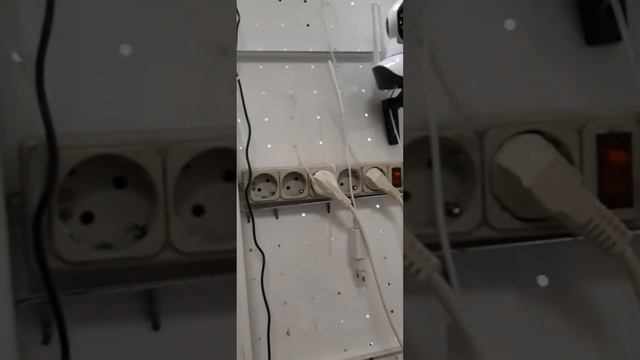 Обзор детектора скрытых камер, gps трекеров и спящих жучков смотреть онлайн