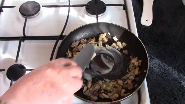 Кыстыбый на любой вкус - блюдо татарской национальной кухни, сытное и очень вкусное.