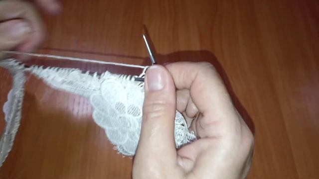 Вязание с кружевом, блузка спицами "Белый шиповник"