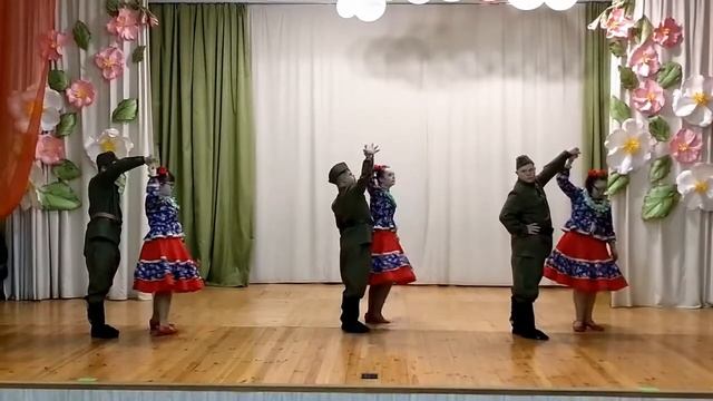 Видео поздравление от обучающихся ДЮЦ № 3 "С Днем настоящих мужчин" смотреть онлайн