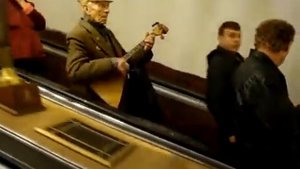 "Барыня" на балалайке в метро