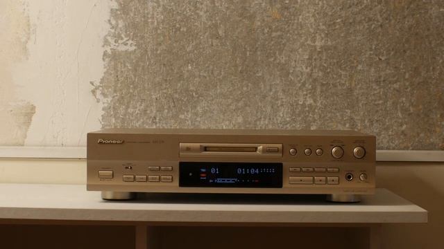 Кружатся минидиски _ PIONEER MJ-D5 смотреть онлайн
