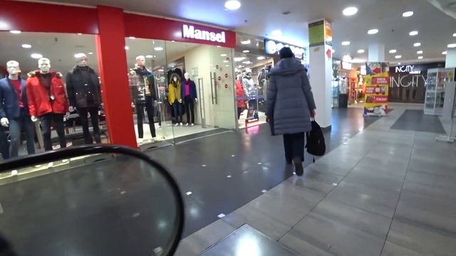 Москва. ТРЦ "Серебряный дом". КФС. "Спутник" кинотеатр. Метро. смотреть онлайн