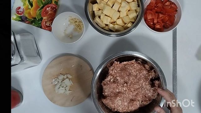 Ужин на скорую руку ?Мясные шарики на овощной подушке ? смотреть онлайн