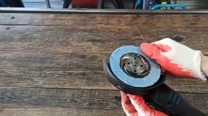 НЕ ВЫБРАСЫВАЙ лепестковый диск от БОЛГАРКИ!!! Шикарная идея его применения!