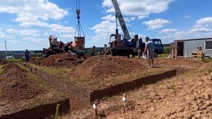 РАБОТА АВТОКРАНА С ВЫСОТЫ ПТИЧЬЕГО ПОЛЕТА!!! Строим красивый дом. СЕРИЯ №1 Заливка бетона,