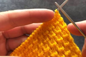 Самый актуальный сейчас узор для плечевых изделий