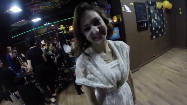 Поцелуй меня или весёлый хеллоуин смотреть онлайн