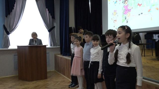 Праздник "Пришла пора весенняя" (ГБПОУ МГОК) смотреть онлайн