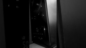 акустическая система VR мощностью в 250 ват