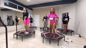 Jumping  Fitness Фитнес на батутах Фитнес-клуб Ufit Сургут Сочи Рязань Калининград Тюмень