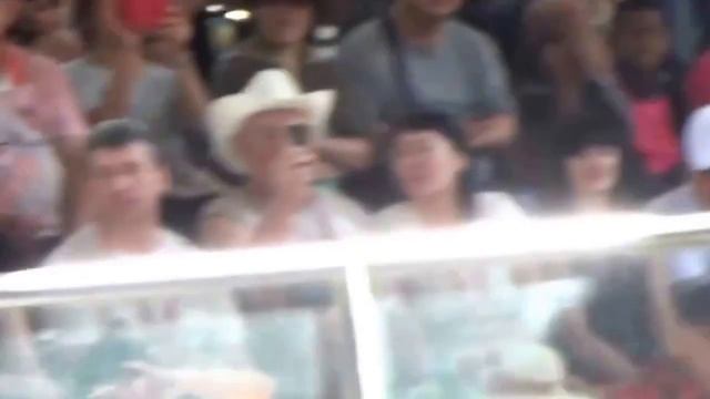 Тайланд Паттайя шоу с крокодилами Смертельный танец с крокодилом - жесть смотреть онлайн