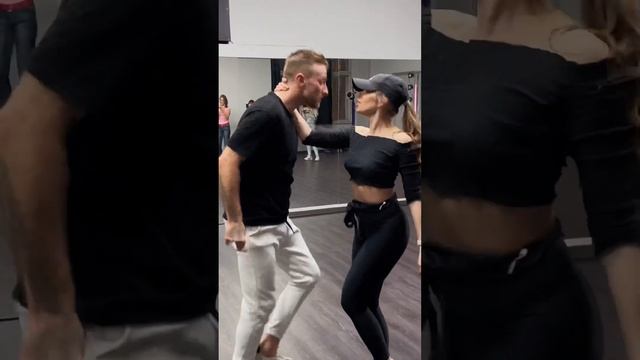 Let Me Love You - Barni X Lili Bachata ❤️ смотреть онлайн