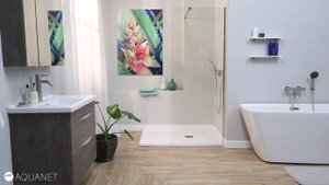 Душевой уголок из коллекции Aquanet Cinetic с поддоном Hidronatur Pleasure.