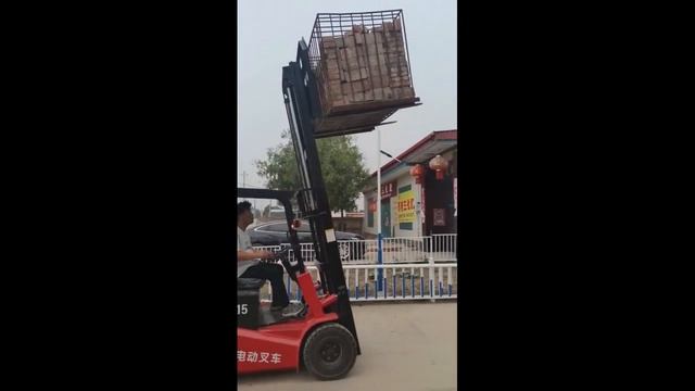 Вилочный электропогрузчик 1,5 тонны CPD15