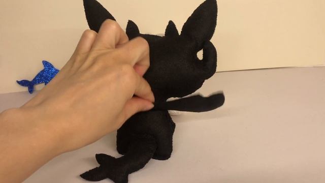 Шьём беззубика из фетра