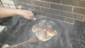 Цыплёнок тапака, в сметано-чесночном соусе. Грузинская кухня.