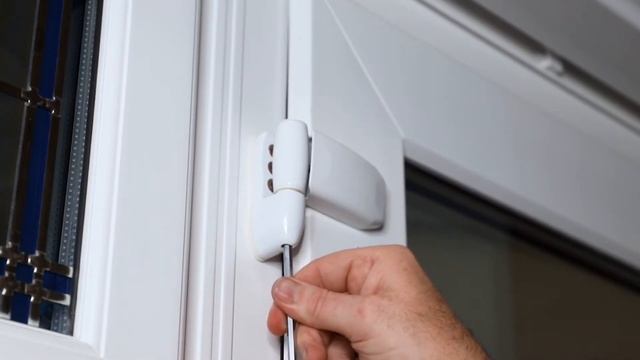 How to adjust uPVC front door hinges up and down смотреть онлайн
