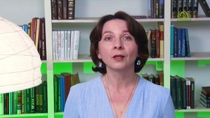 У книжной полки. Святые Алексии