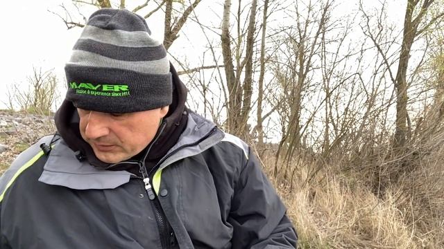 Ловля маховой удочкой в проводку на реке