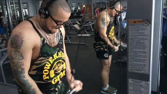 D-SKIFF - разгибание в кроссовере на трицепс смотреть онлайн