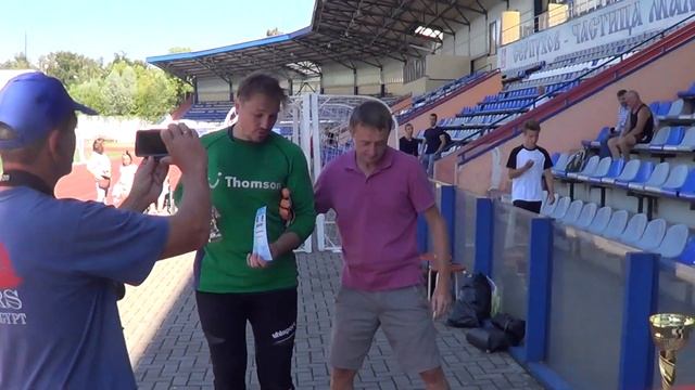 Награждение участников финалов Кубка Серпухова 8х8 среди мужских команд и ветераны 40+ смотреть онлайн