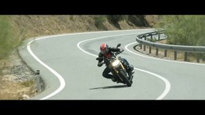 BMW R1250R Review