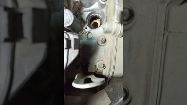 Электромагнитный клапан фазорегулятора MasterKit на Renault Fluence