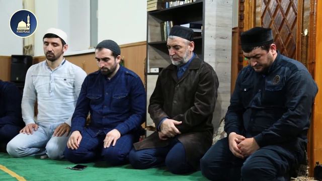 Богослужение в ночь "Бараат" смотреть онлайн