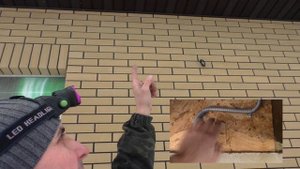 Монтирую освещение и проводку на холодном чердаке. Начало сезона.