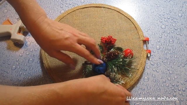 Красота из мешковины и пялец. Новогодний декор своими руками за пол часа.