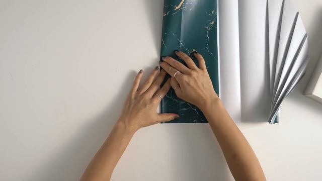 Fan Pleats Gift Wrapping смотреть онлайн