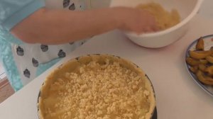 Пирог яблочно сливовый  Домашняя еда Кухня Рецепты