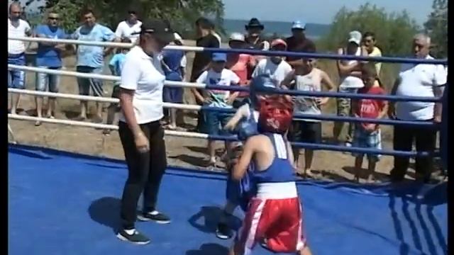 Турнир по боксу озеро Севан 2017 финал Карен Захарян (Мартуни)-Давид Саргсян (Ереван Эребуни) смотреть онлайн