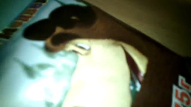 Маша рыгает шоколадом !! смотреть онлайн