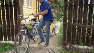 Двухколесный велоприцеп с независимой подвеской. Испытание.