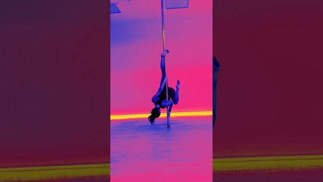 Pole-dance .mp4