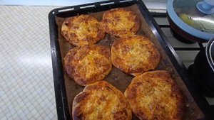 что только не делала