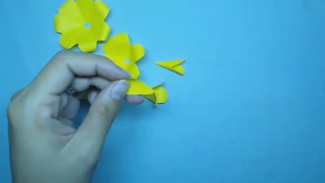 4 Easy Rose Paper Flower - Making Paper flowers for Decoration - DIY Paper Craft Tutorial смотреть онлайн