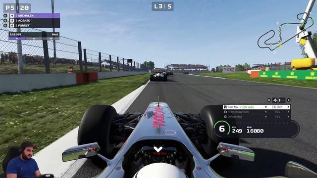 F1 2019 | McLaren MP4-25 @ Catalunya, Spanien GP | Classic Car 4K Gameplay German Deutsch смотреть онлайн