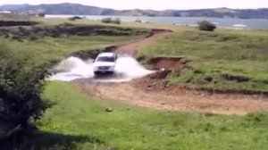 Рено Дастер на бездорожье. Рено Дастер по грязи и бездорожью