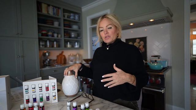 MUST HAVE ESSENTIAL OIL DIFFUSER BLENDS I use on the daily! смотреть онлайн