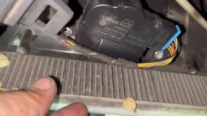 Как заменить салонный фильтр