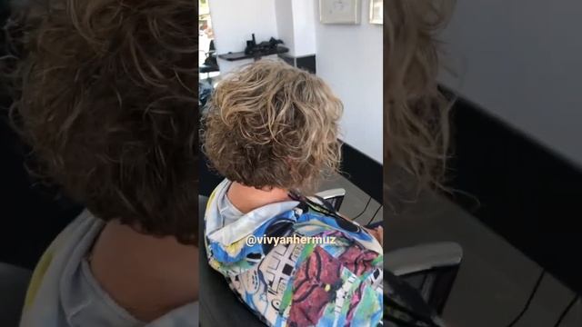Curly haircut hairstyle by vivyan Hermuz || haircut tutorial || bob hairstyle || haircut || curls