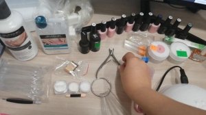 Что нужно начинающему мастеру маникюра)