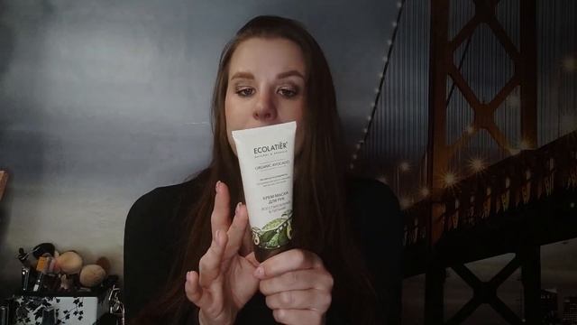 БЮДЖЕТНЫЕ ПОКУПКИ КОСМЕТИКИ/ПОДРУЖКА/ЧТО КУПИТЬ НА 1000 РУБЛЕЙ? смотреть онлайн